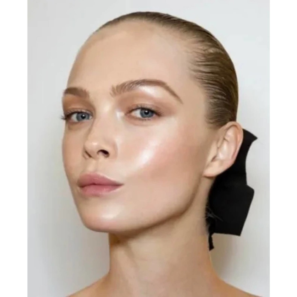 🚫SOLD🚫 Host Pick 💫  NWT ohii soft glow highlighter - sheer- dewy -gold charge - Picture 7 of 10